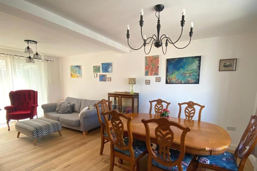 Lovely 3 Bedroom House In The Centre Of لافينهام المظهر الخارجي الصورة